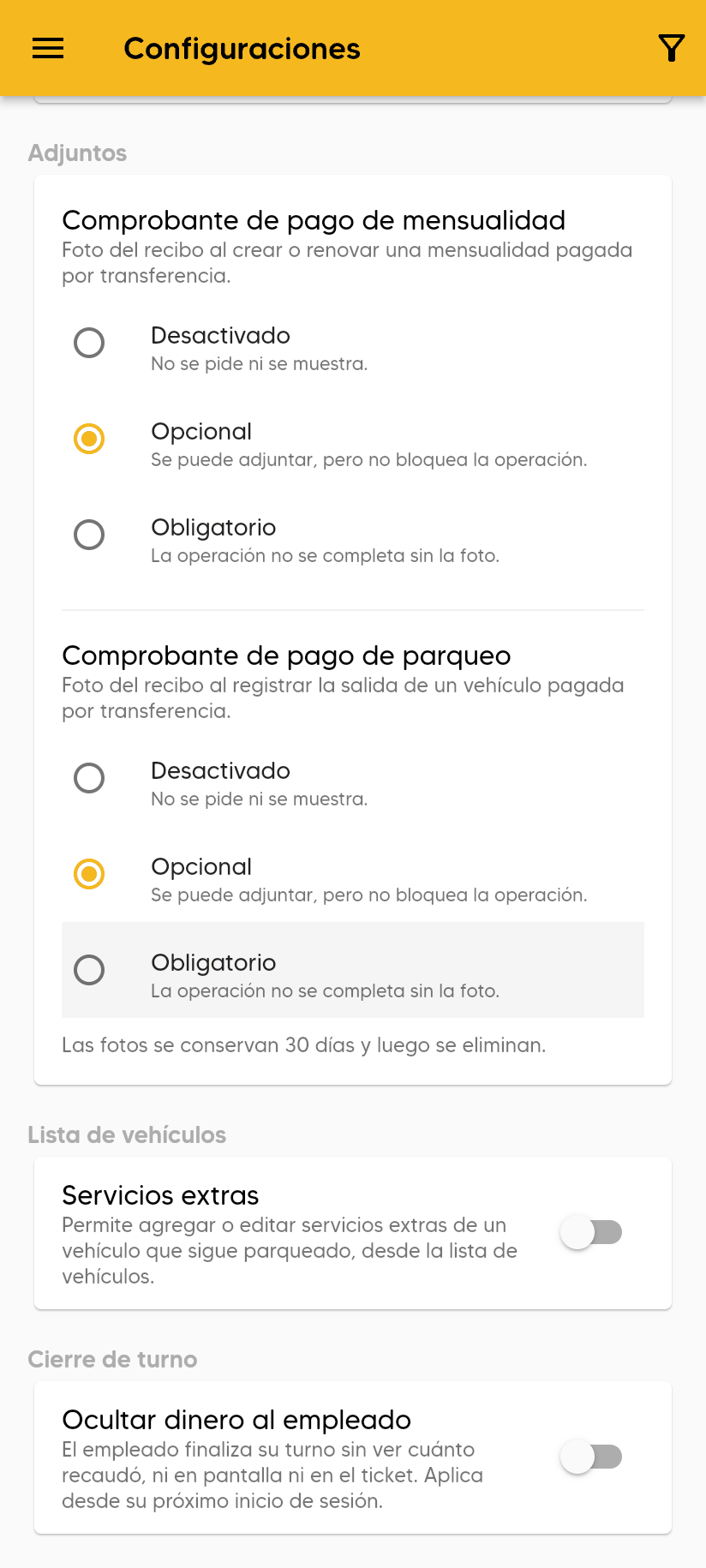 Configuraciones con la sección Cierre de turno y el interruptor Ocultar dinero al empleado.